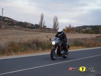 THruxton_Track_Racer_PB250035