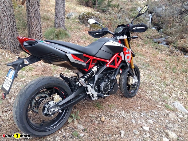 ApriliaDorsoDuro900 44