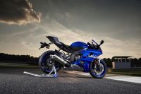2020_yam_yzf600r6_eu_dpbmc_sta_004_03-71038