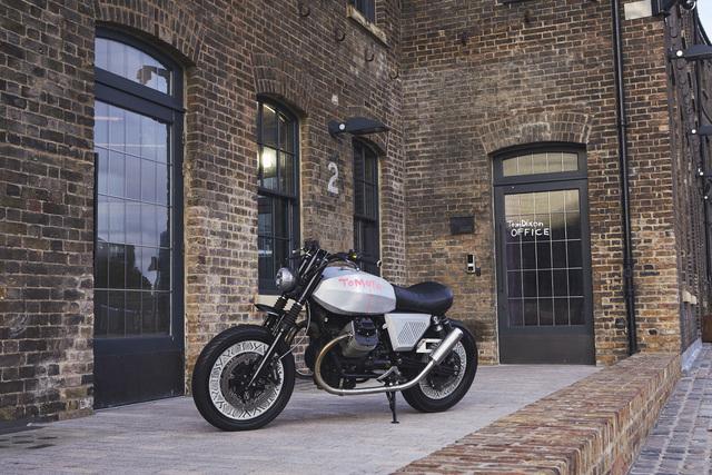 03 LDF19 Moto Guzzi V7 Tomoto
