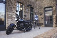 05_LDF19_Tom_Dixon_Moto_Guzzi_V9_copia
