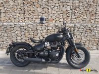 Triumph_Bobber_Black_5