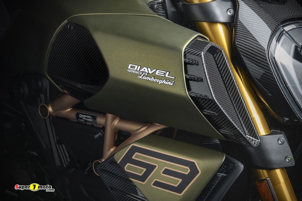 DUCATI DIAVEL 1260 LAMBORGHINI 15 UC213108 Mid