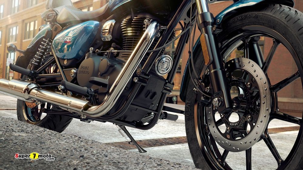 Royal Enfield Meteor 350 11