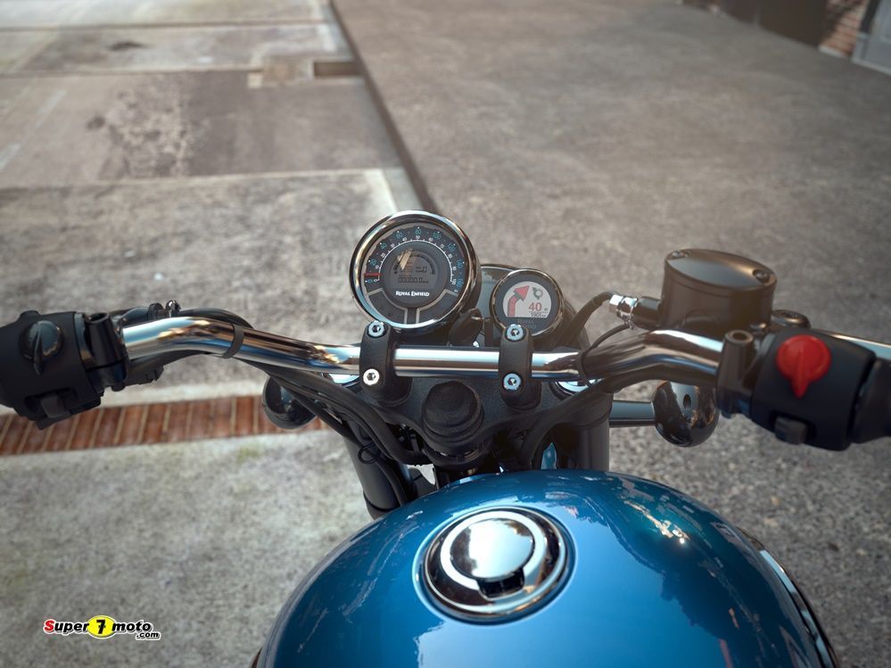 Royal Enfield Meteor 350 5