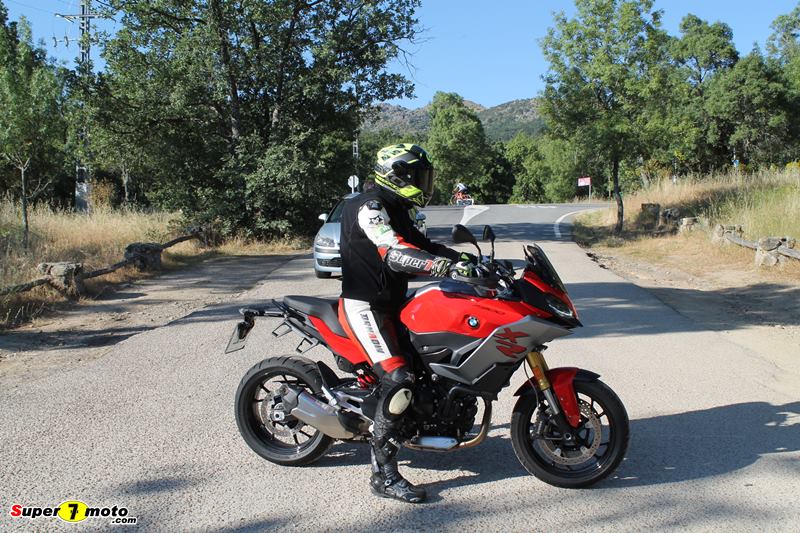 BMW F900XR 2020 12