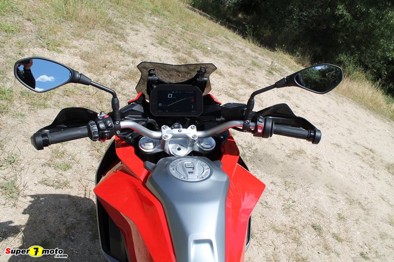 BMW F900XR 2020 36
