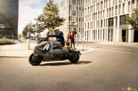 P90428712_highRes_the-new-bmw-ce-04-th