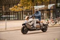 P90428713_highRes_the-new-bmw-ce-04-th