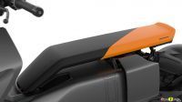 P90429105_highRes_bmw-ce-04-seat-in-st