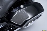 P90430844_highRes_the-new-bmw-r-18-b-f