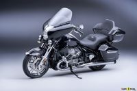P90431028_highRes_the-new-bmw-r-18-tra