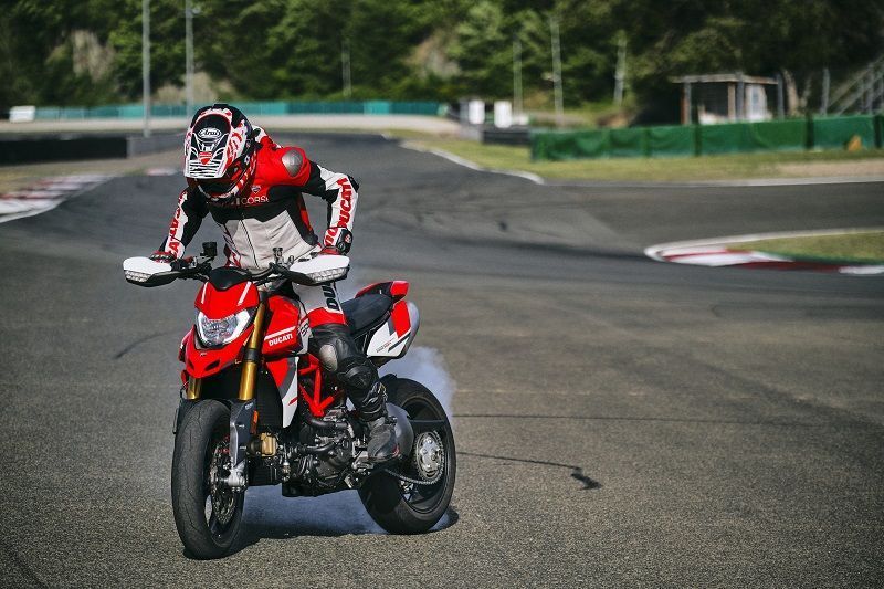 Ducati Hypermotard 950 SP 32 UC287649 High