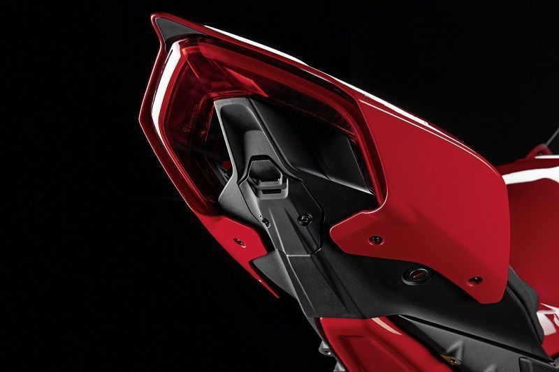 DUCATI PANIGALEV4 ACCESSORIES Set cover rimozione portatarga UC160038 High