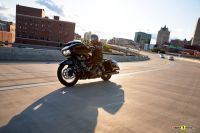 201461_my21_fltrxse_riding_0154_jk
