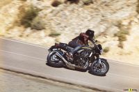 hi_22MY_Z900RS_BU1_ACT__8_