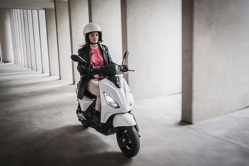 01 Piaggio 1