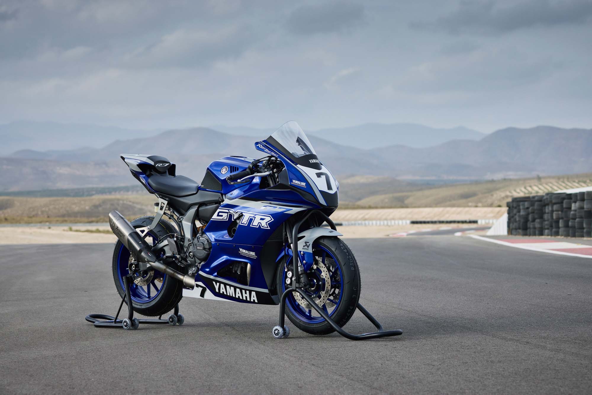 2022 Yamaha YZF R7 GYTR 08