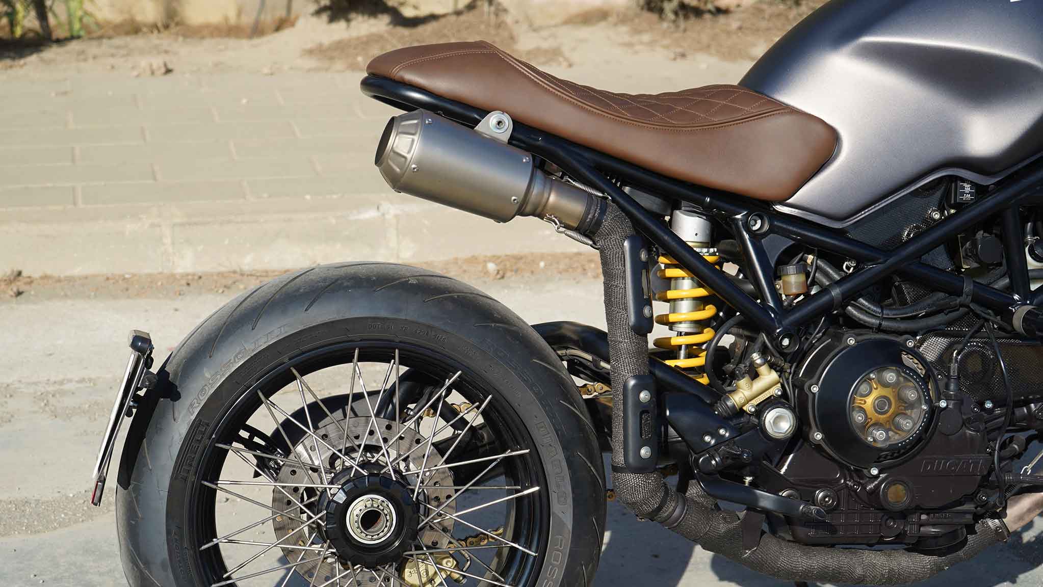Ducati s4r neoracer escape