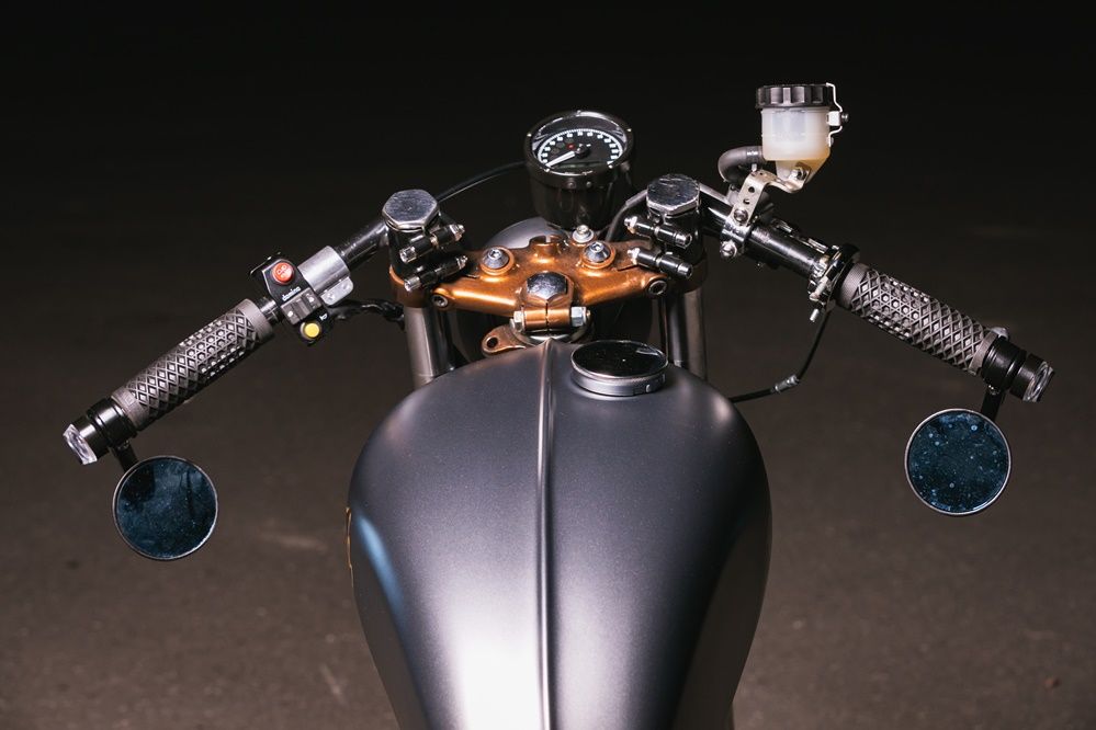 Origin8or 68Triumph 0V8A1990