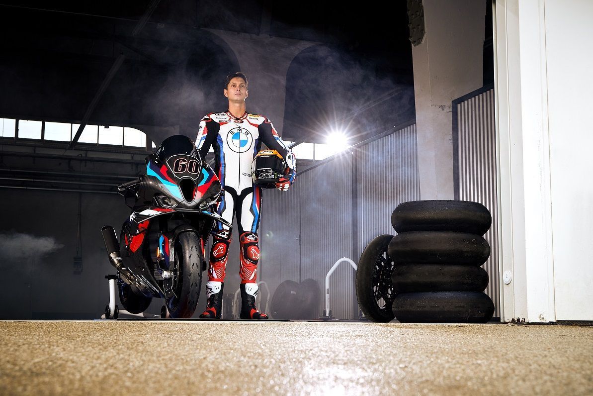 P90481304 highRes the new bmw m 1000 r