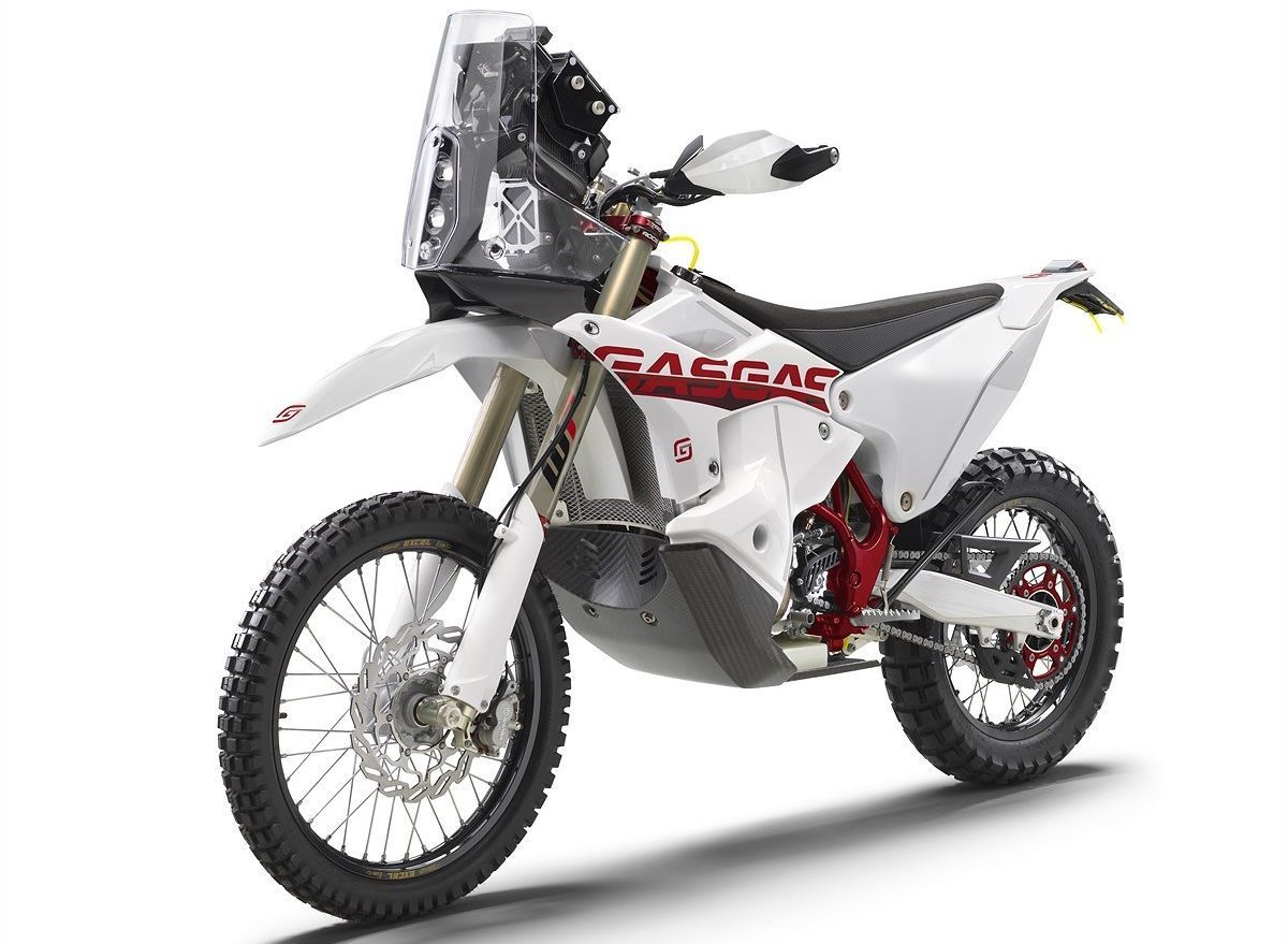 33750 Travel RX 450F 2023 Studio