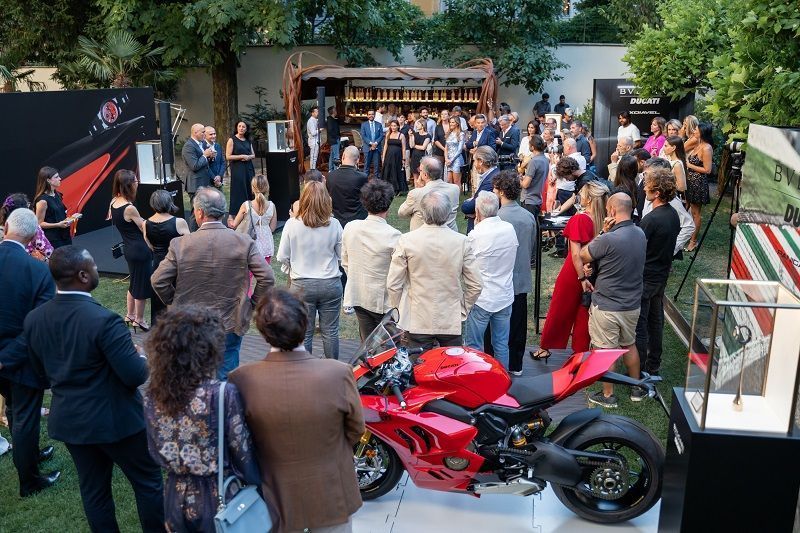 Ducati Bulgari Hotel 06 UC408940 High