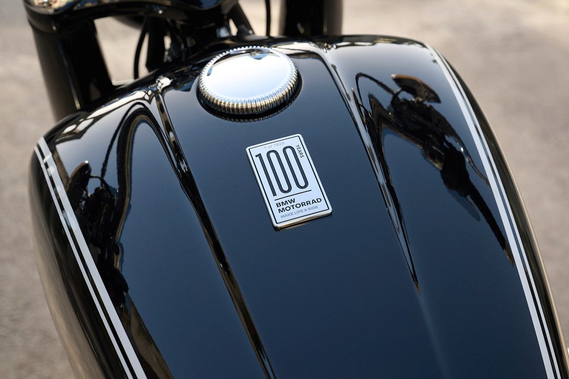 P90488248 lowRes bmw r 18 100 years 1