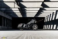 210249_my22_fltrxst_road_glide_st_beauty_tr_0006.tif_-_copia