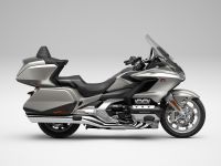 413837_23YM_HONDA_GOLD_WING_TOUR