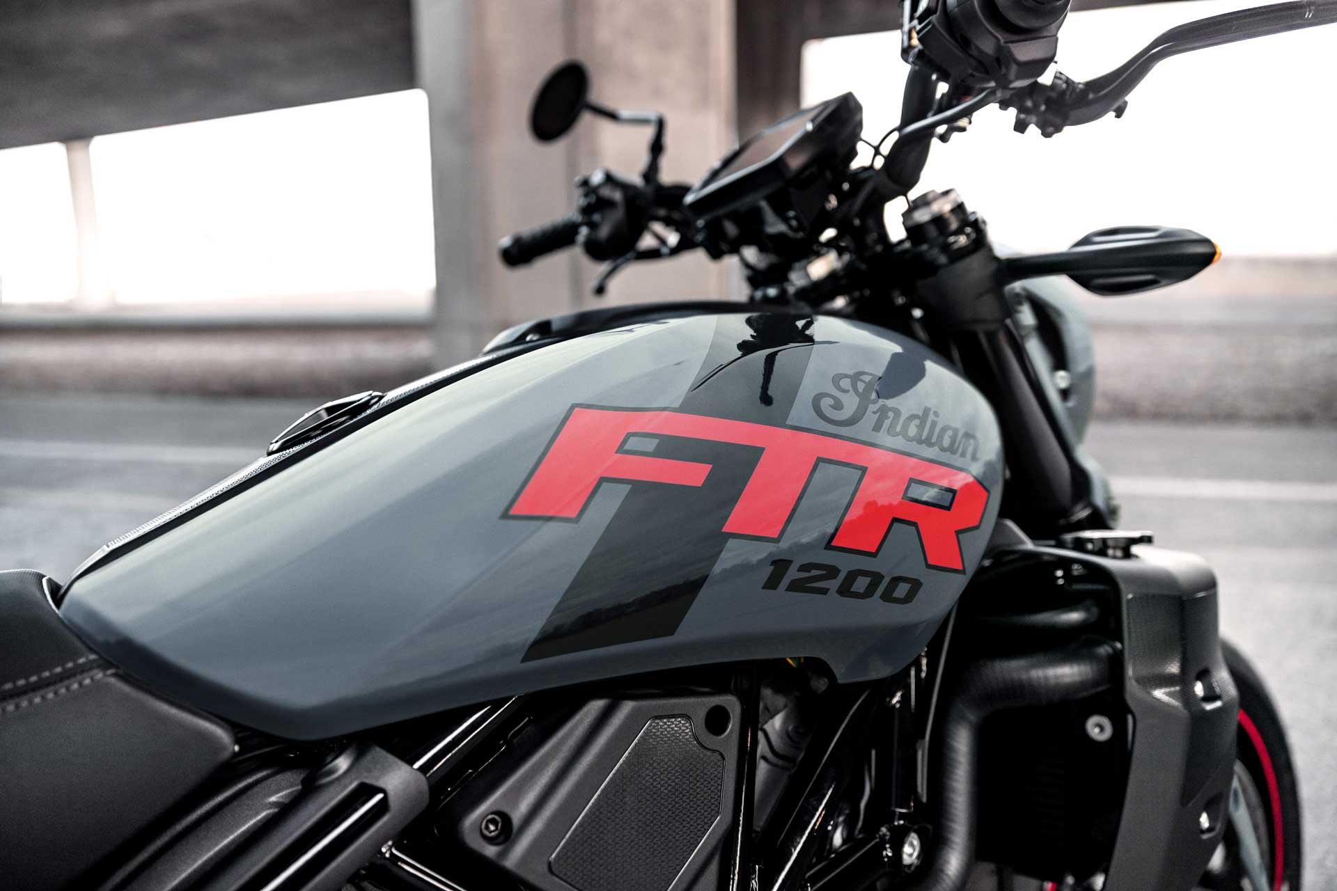 2022 ind ftrs whitesmoke detail 3