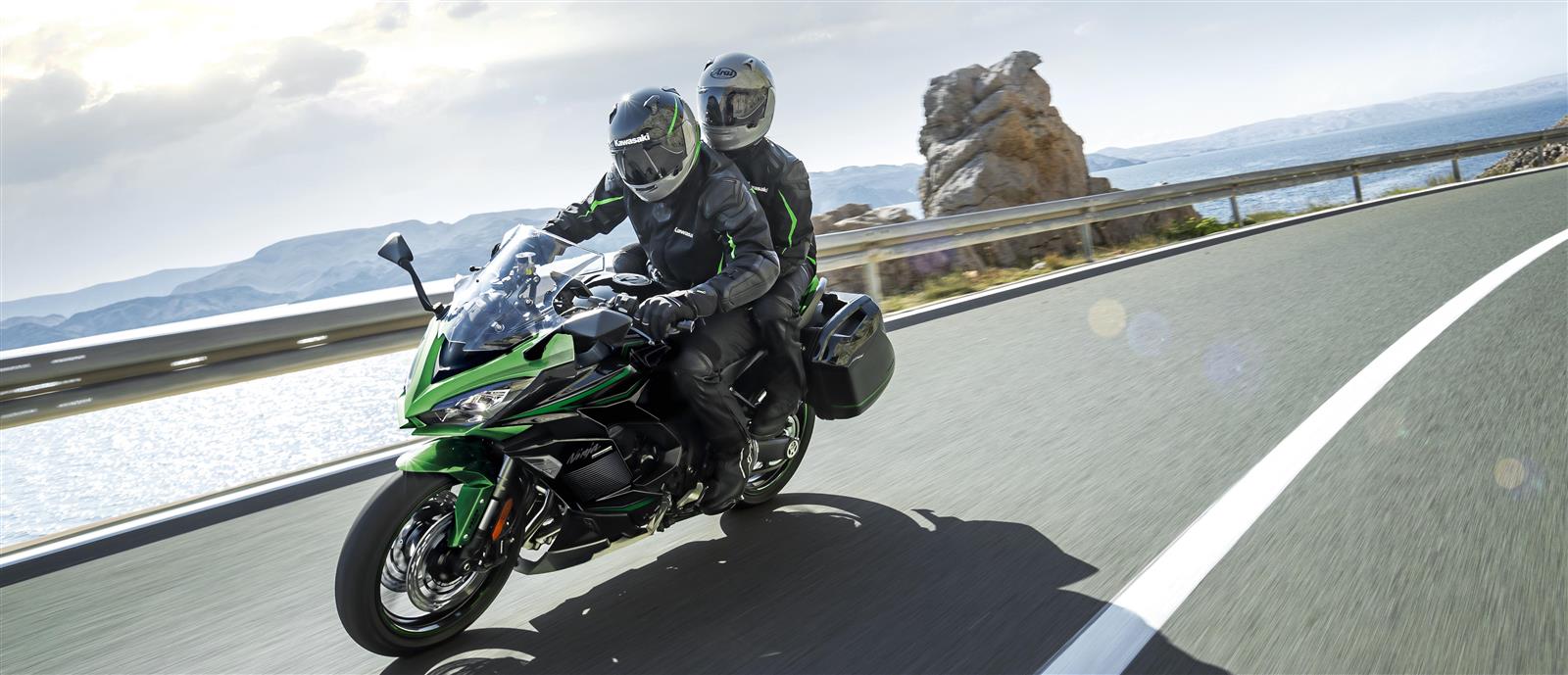 22MY Ninja 1000 SX GN1 ACT 3.001