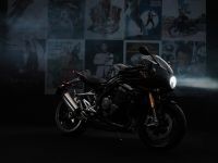 Ndp_Triumph_SpeedTriple_RR_BondEdition_09