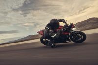 Triumph_Street_Triple_2023_090