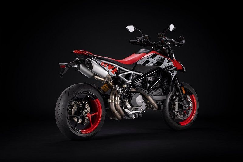 05 MY2024 HYPERMOTARD RVE UC517599 High