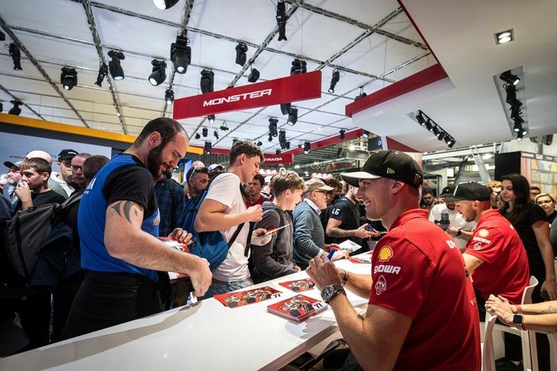 DUCATI EICMA 2024 09 UC721424 High