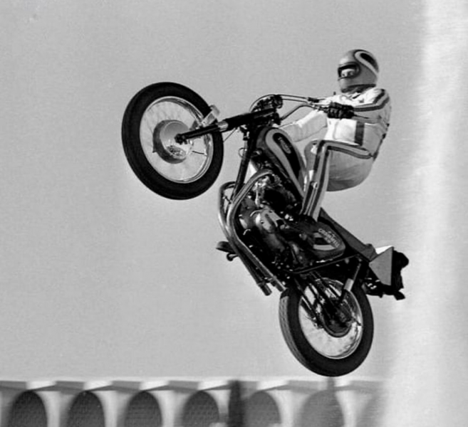 Caesars midair closeup