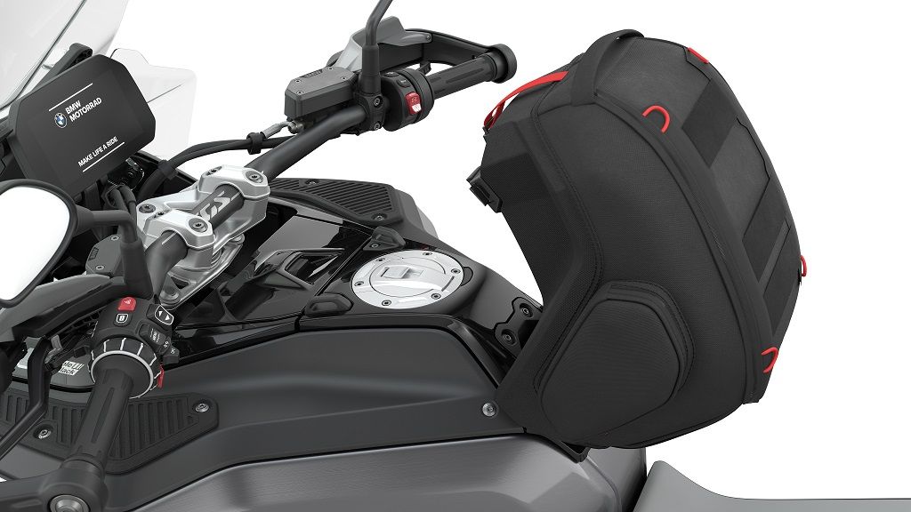 P90556771 highRes bmw r 1300 gs advent