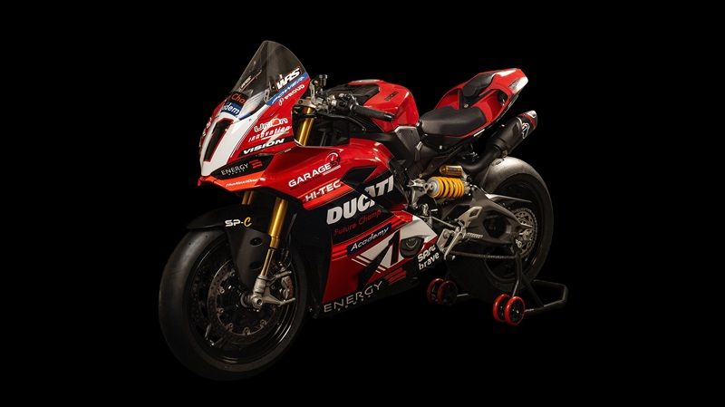 4. Panigale V2 Future Champ Academy UC853539 High