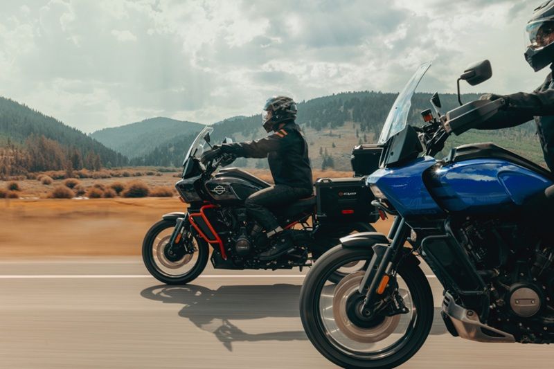 my25 ra1250s ra1250se group riding 0992 ab2jc