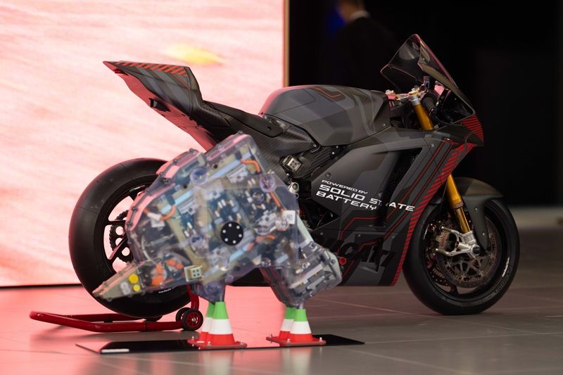 DUCATI V21L 02 UC843532 High
