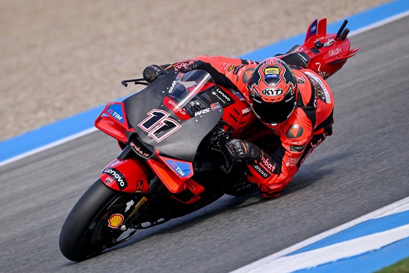 2025 00i Test Jerez 00060 UC873314 High