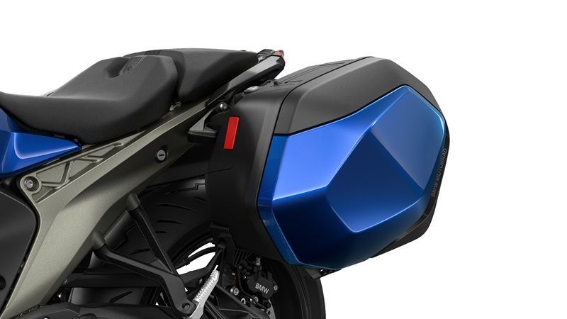 P90596259 lowRes the new bmw r 1300 r