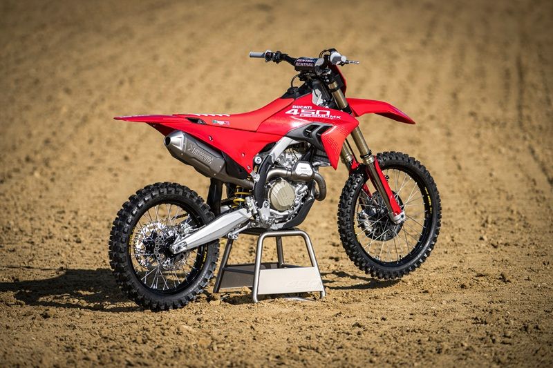 03 MY26 DUCATI DESMO450 MX ACCESSORIZED 1 UC831746 High
