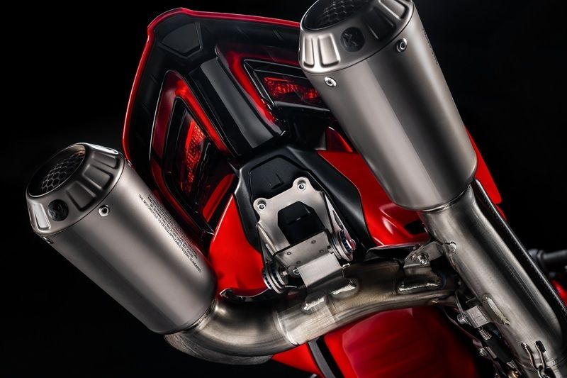 06 PERFORMANCE ACCESSORIES UC833302 High