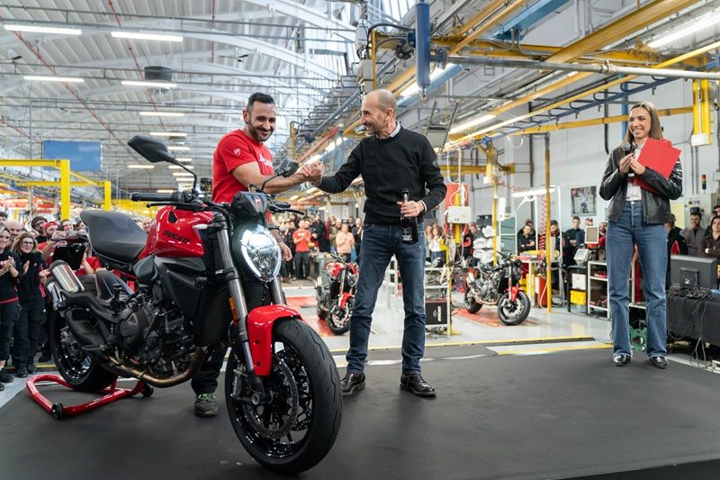 03 MY26 MONSTER SOP UC880212 High