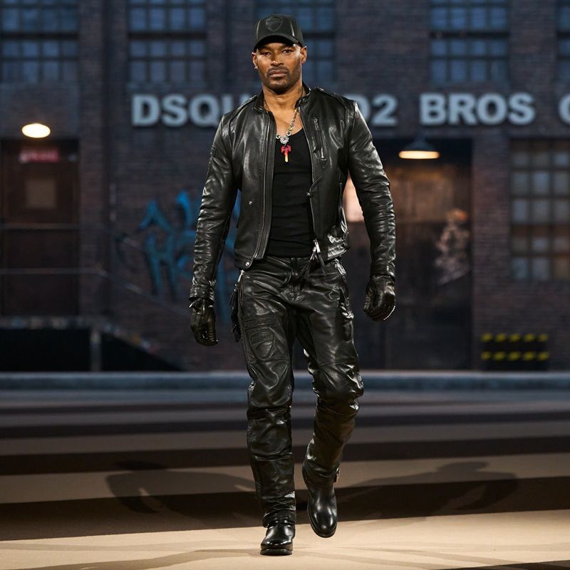 XDVL Dsquared2 MilanFashionWeek 1 UC755611 High