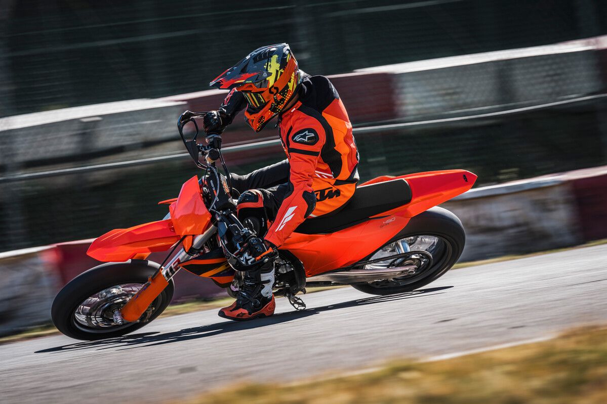 Header 717614 MY26 KTM 450 ACTION ACTION