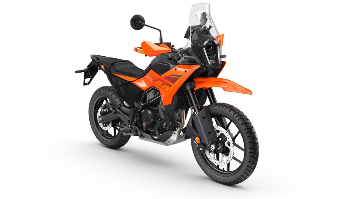 666077 MY25 KTM 250 Adventure Orange 45 right INDIA