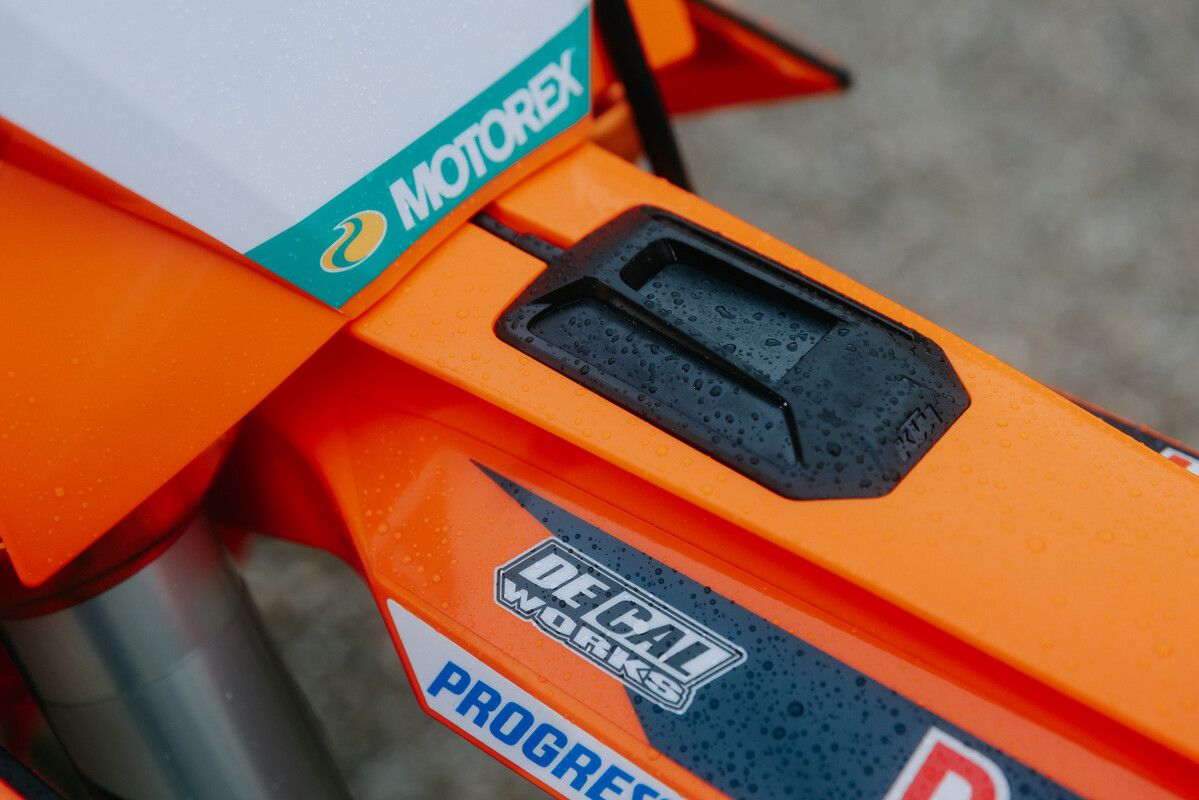 724244 MY26 KTM 450 SX F FACTORY EDITION 10 Details Parts
